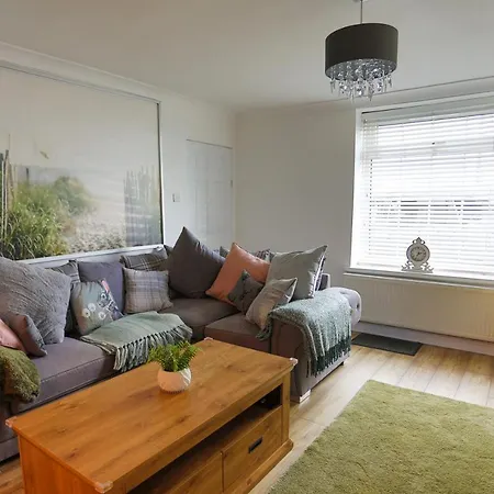 Coastal Cottage, Private Hot Tub & Sauna Sleeps 2-8 With Views Hébergement de vacances