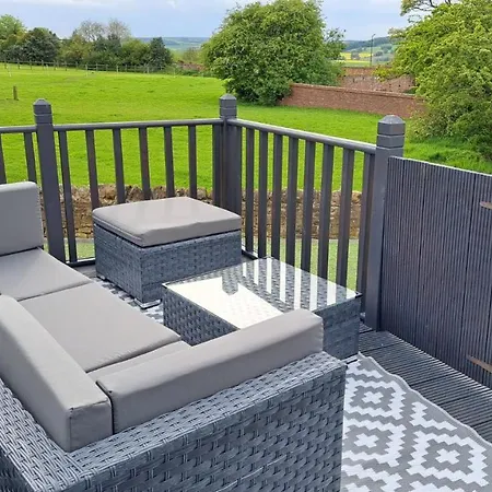 Coastal Cottage, Private Hot Tub & Sauna Sleeps 2-8 With Views Hébergement de vacances