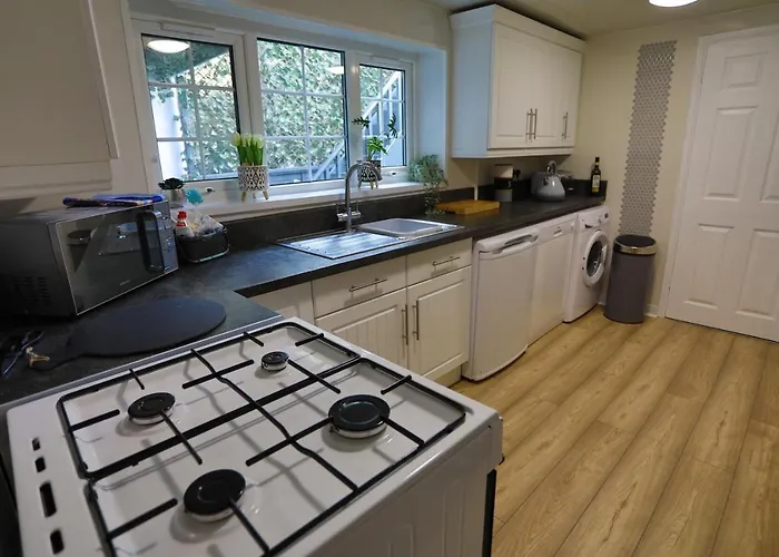 Hébergement de vacances Coastal Cottage, Private Hot Tub & Sauna Sleeps 2-8 With Views Skelton (North Yorkshire)